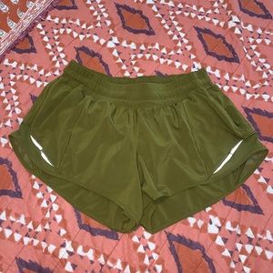 LuluLemon Hotty Hot 2.5”